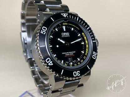 NEW Oris Aquis Depth Gauge Black Dial Stainless Steel Auto Diver Watch w/ B&P