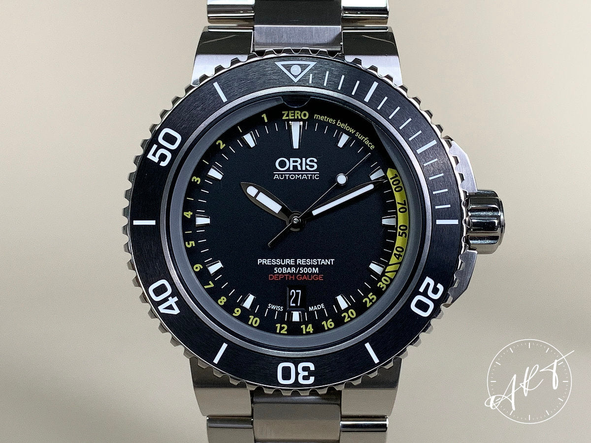 NEW Oris Aquis Depth Gauge Black Dial Stainless Steel Auto Diver Watch w/ B&P