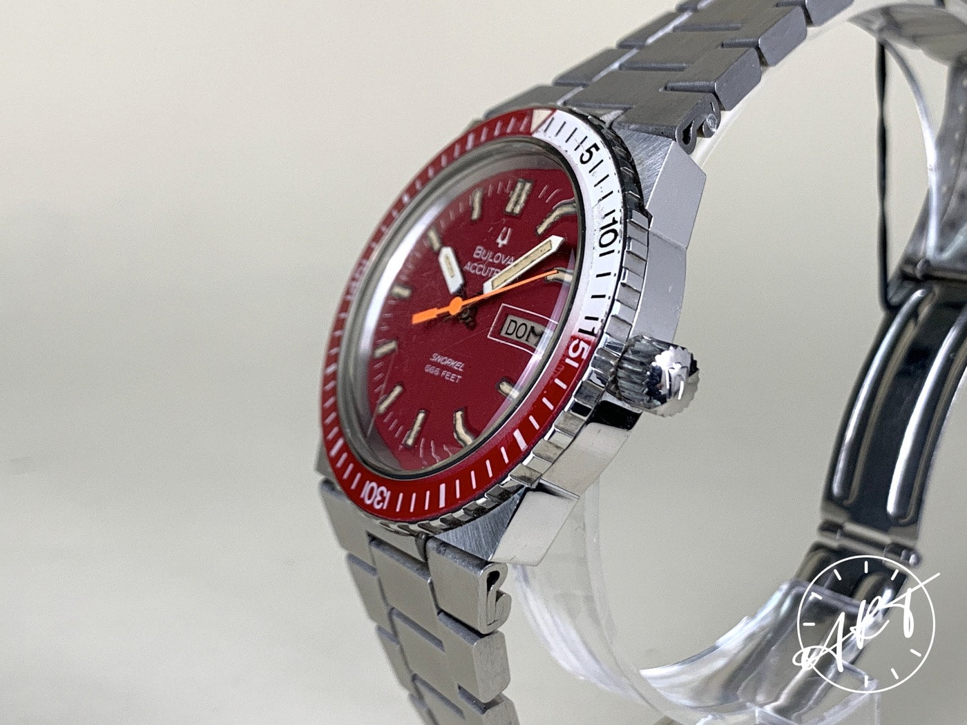 Vintage Accutron Snorkel White & Red Bezel Red Dial Tuning Fork Euro Edition Watch