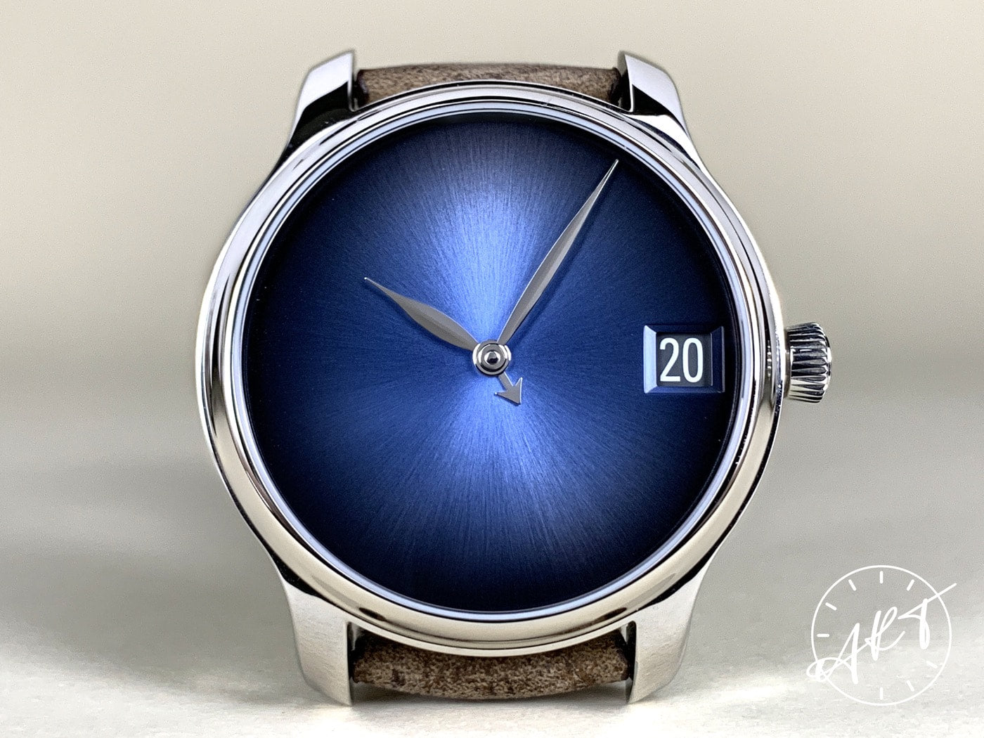 NEW H. Moser & Cie. Endeavour Perpetual Calendar Blue Dial SS Concept Watch BP