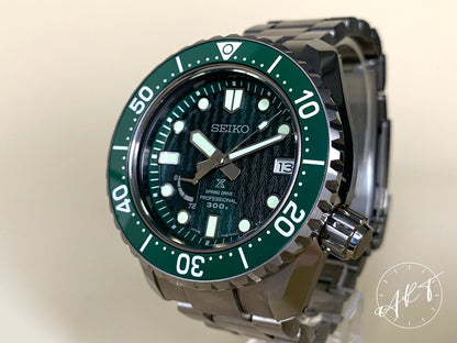Seiko Prospex LX Green Dial Titanium Spring Drive Ltd Diver Watch SNR045 w/ B&P